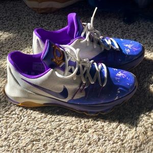 Kevin Durant KD PBJ Kids 7y. Worn only 4 times. Open to offers !